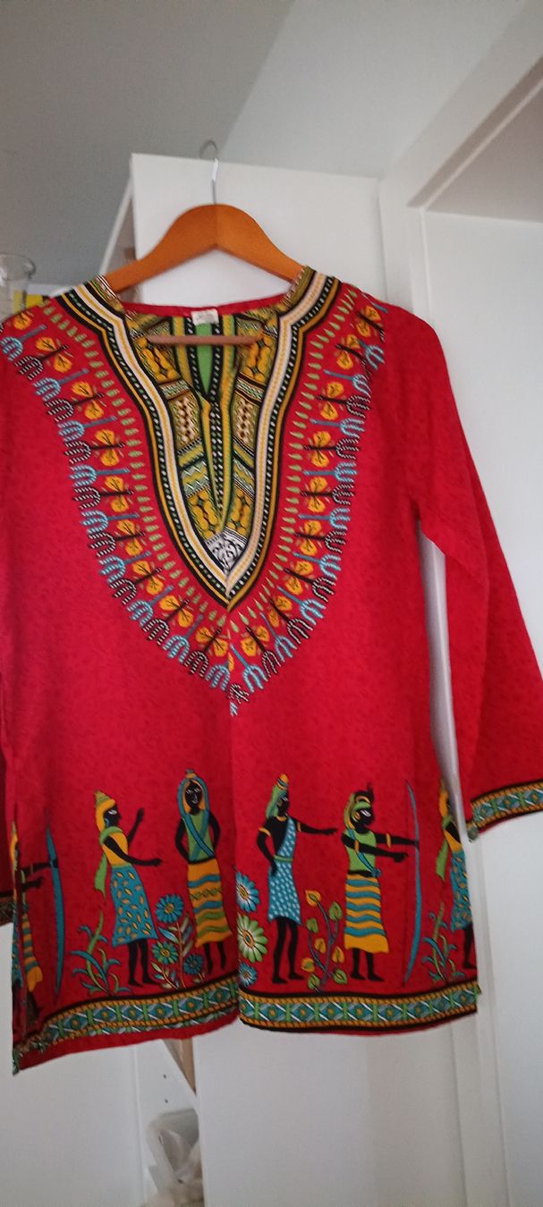 Tuniken: Red Dashiki Tunic African Print Size M  – Neu (gemäss Beschreibung) aus Zürich von cat_9cvz 1