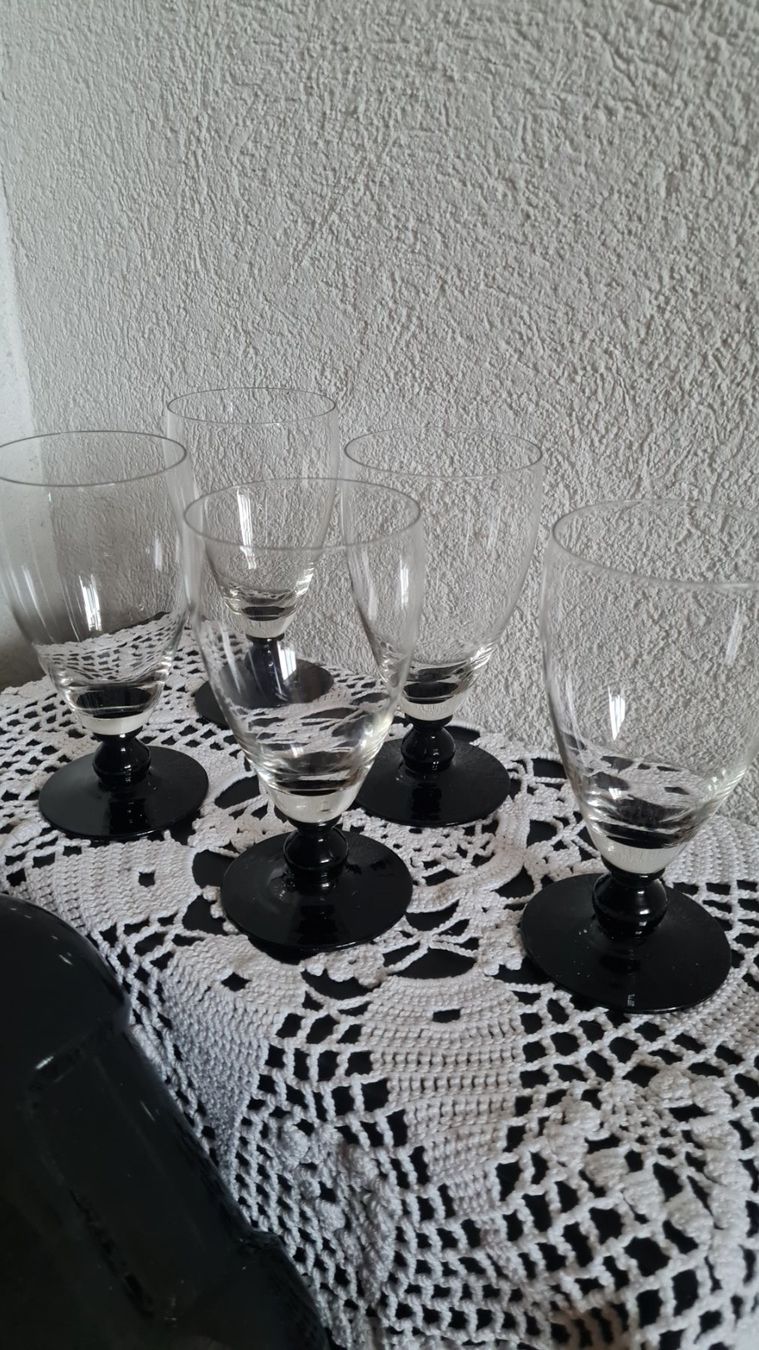 Bicchieri: Vintage 7 Weingläser – Usato da Münsingen venduto da Cuci31
