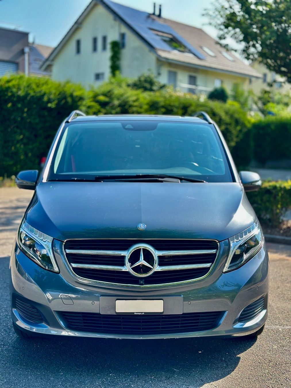 Spannende Mercedes 8 Sitzer Ebenbild