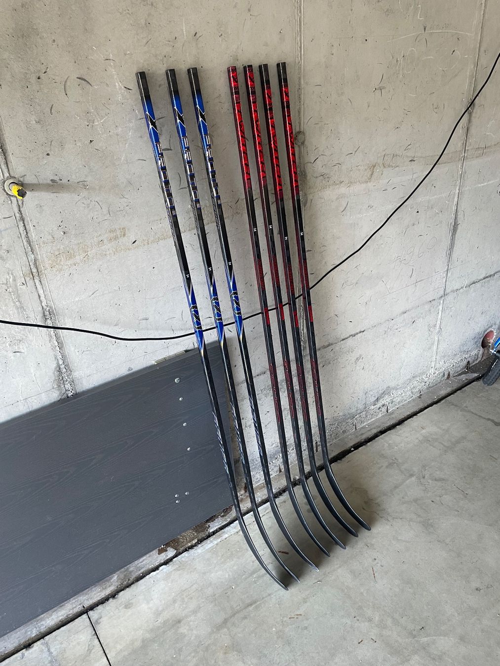 Bauer Bastoni & Pale: Bauer Eishockeystöcke, RECHTS – Usato da Dübendorf venduto da jus_d5c2 7