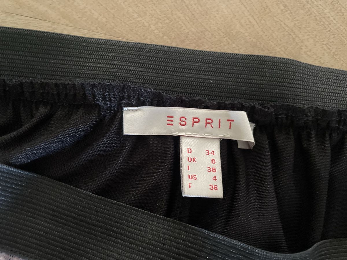 Esprit Gonne: Jupe von Esprit Grösse 34 – Usato da Muttenz venduto da Fertal 1