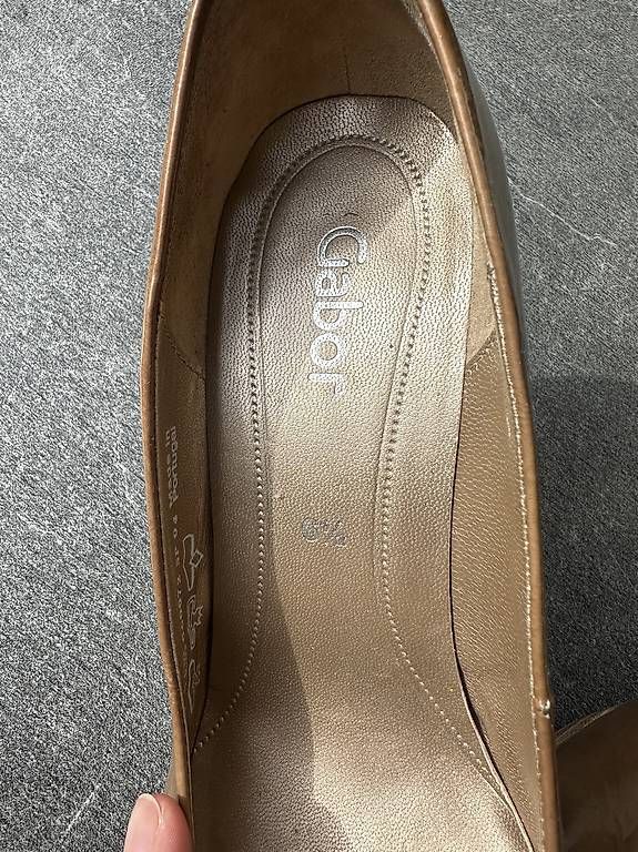 Scarpe da donna: High heels Gabor, braun Lack, Gr. 40 – Usato da Thalwil venduto da and_fdf5 2