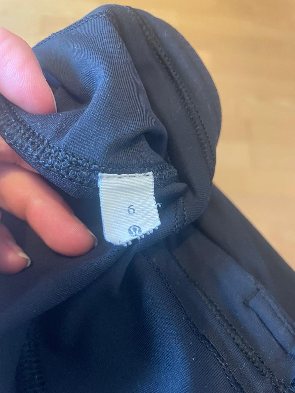 Lululemon Leggings: Lululemon Laufhose Grösse 6  – Usato da Arni AG venduto da Jaggy36 3