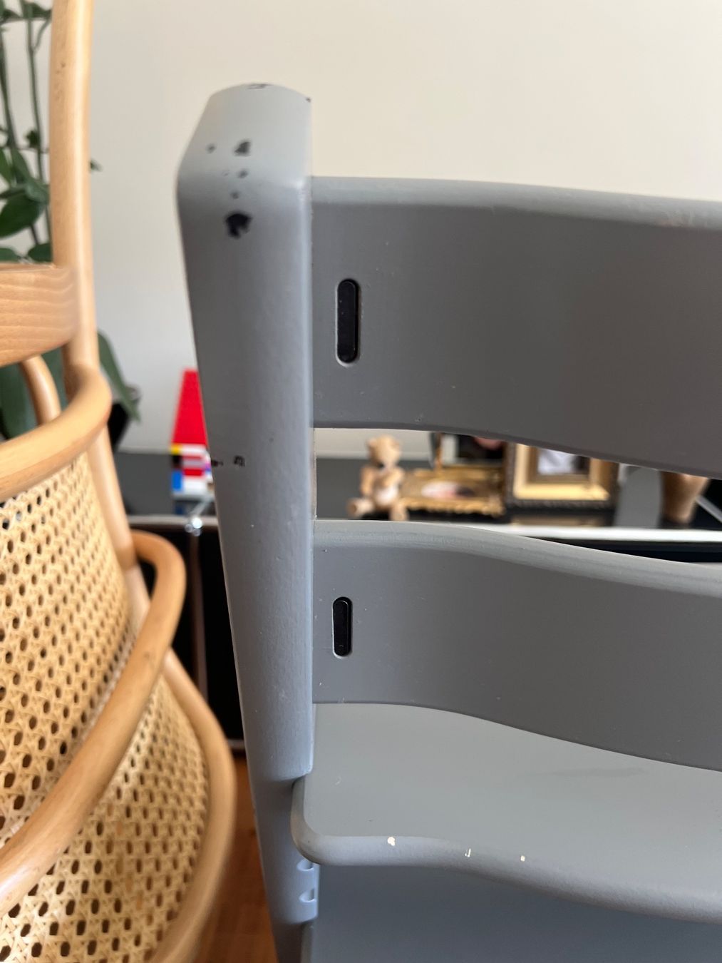 Stokke Seggioloni: Stokke Tripp Trapp Kinderstuhl Grau – Usato da Jona venduto da Sariksa 7