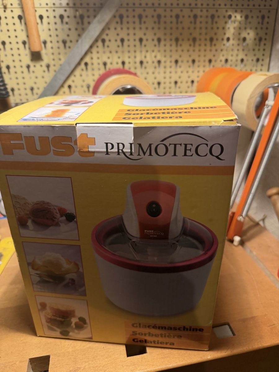Fust Primotecq Glacemaschine, neuwertig im Originalkarton! ( (Gebraucht ...