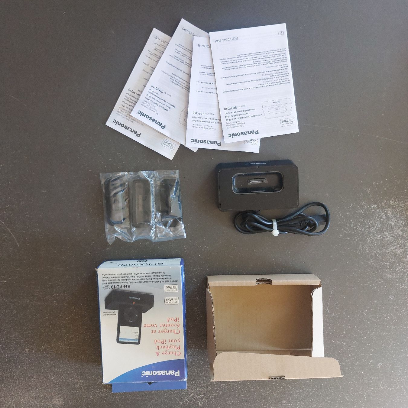 Panasonic Docking station: Dock universel - Panasonic SH-PD10 – Usato da Lausanne venduto da gre_2r2g 2