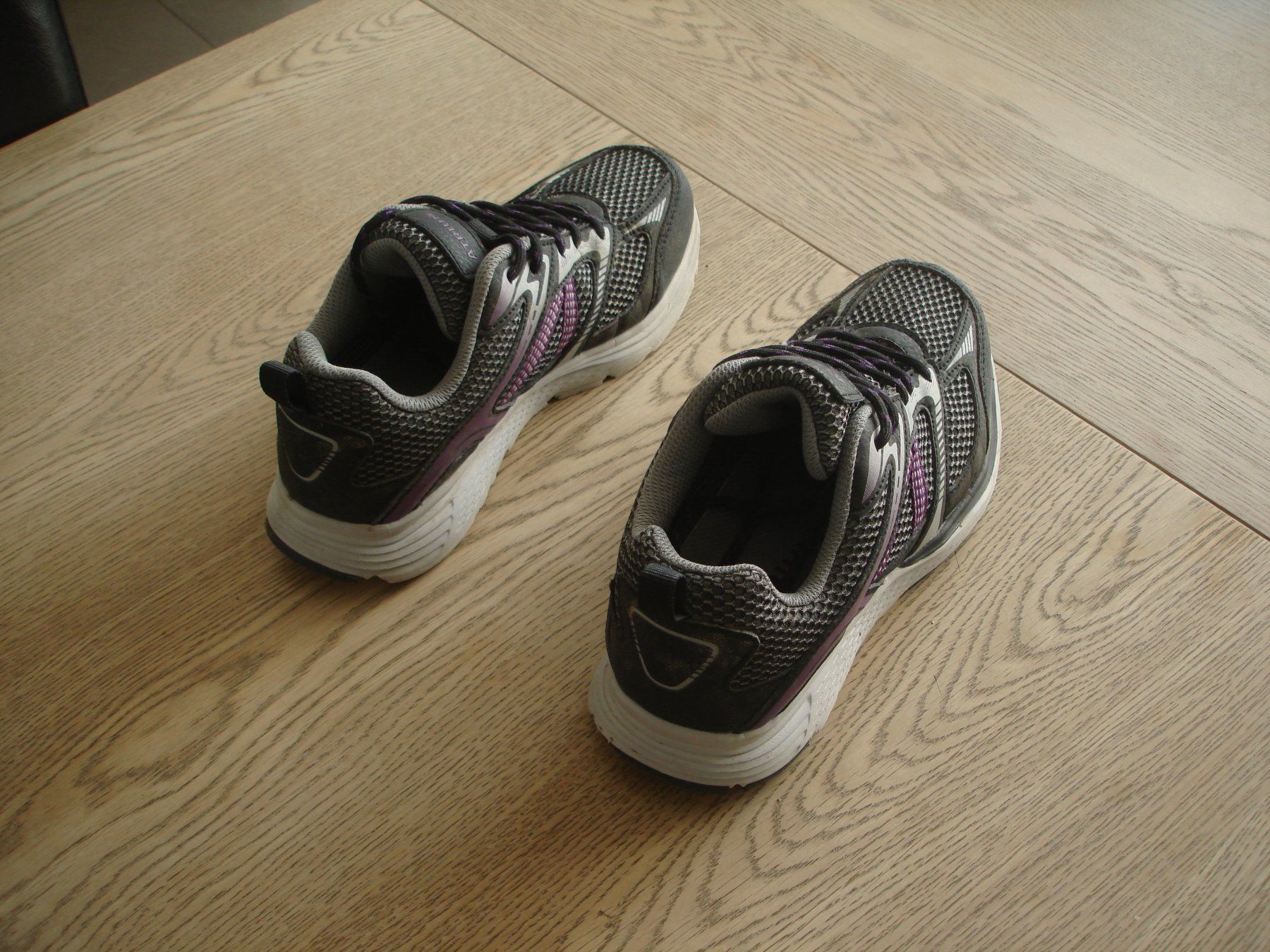 Scarpe da donna: Trekkingschuhe Damen Grösse 37 – Usato da Uttigen venduto da Fendt01 4