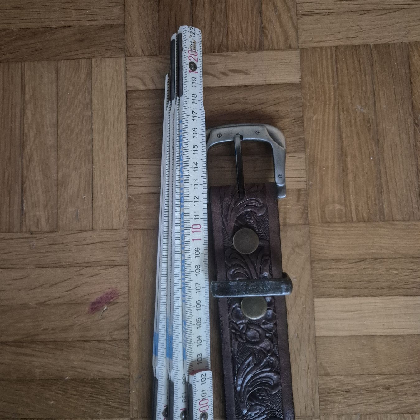 Gürtel: Ledergürtel 116.5cm – Gebraucht aus Luzern von nnamfuak 2