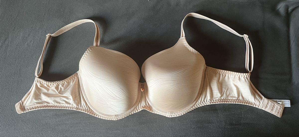 Sonstige Unterwäsche: BH fast neu Primadonna twist 70E – Gebraucht aus Gunten von tubatubak