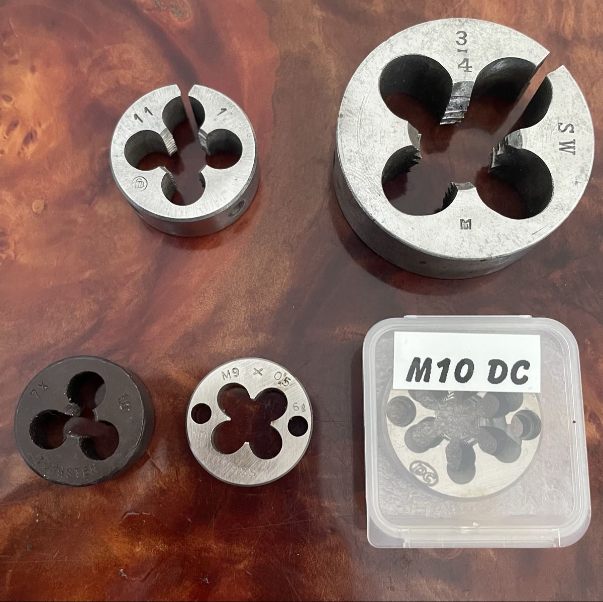 Tutti gli attrezzi: Schneideisen M / Mf / zoll – Usato da naters venduto da commencal89