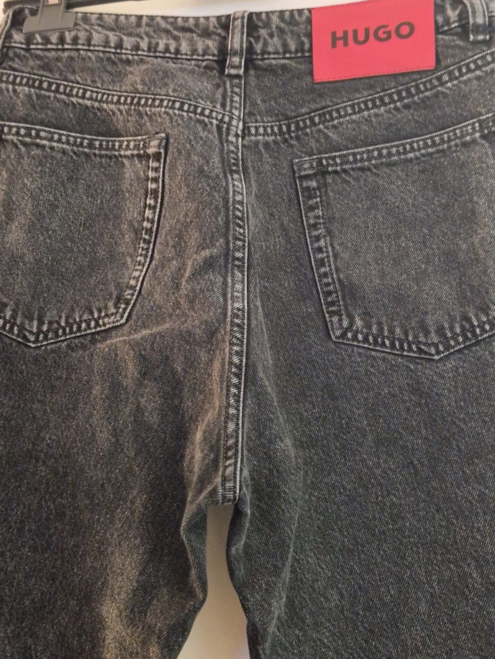 Hugo Boss Jeans: Jeans HUGO – Usato da Bern venduto da Iuliia_novova 4