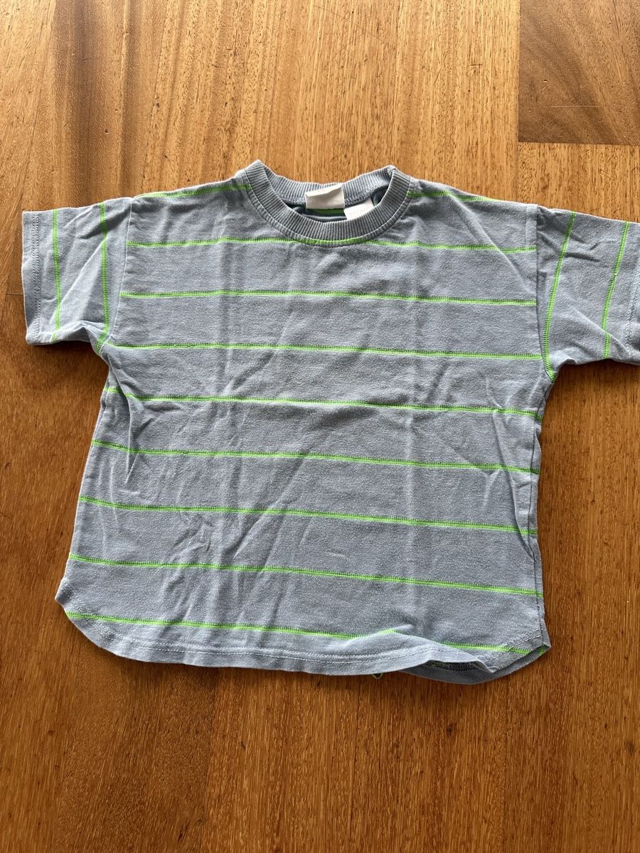 Zara Lotti & Set di vestiti: Zara Shirts Gr. 98 – Usato da Urswil venduto da LMT89 2