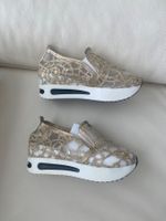MUST HAVE - edler und stylischer Sommerschuh, Gold, 39