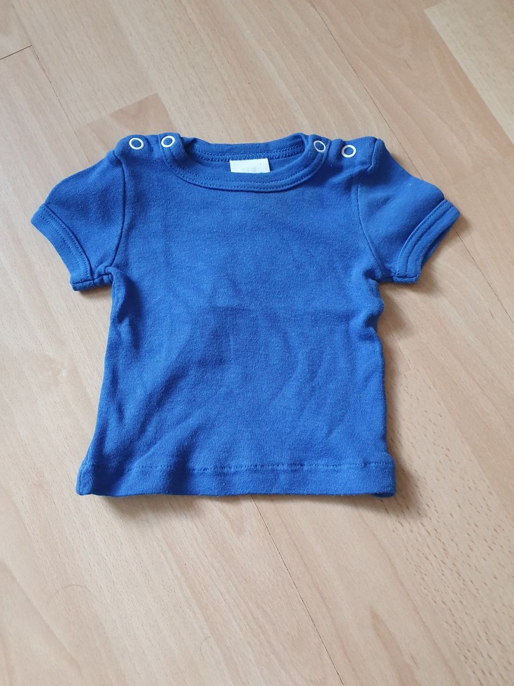 Lotti & Set di vestiti: Body + T-Shirt 50/56 – Usato da Kappel SO venduto da tiger1921 1
