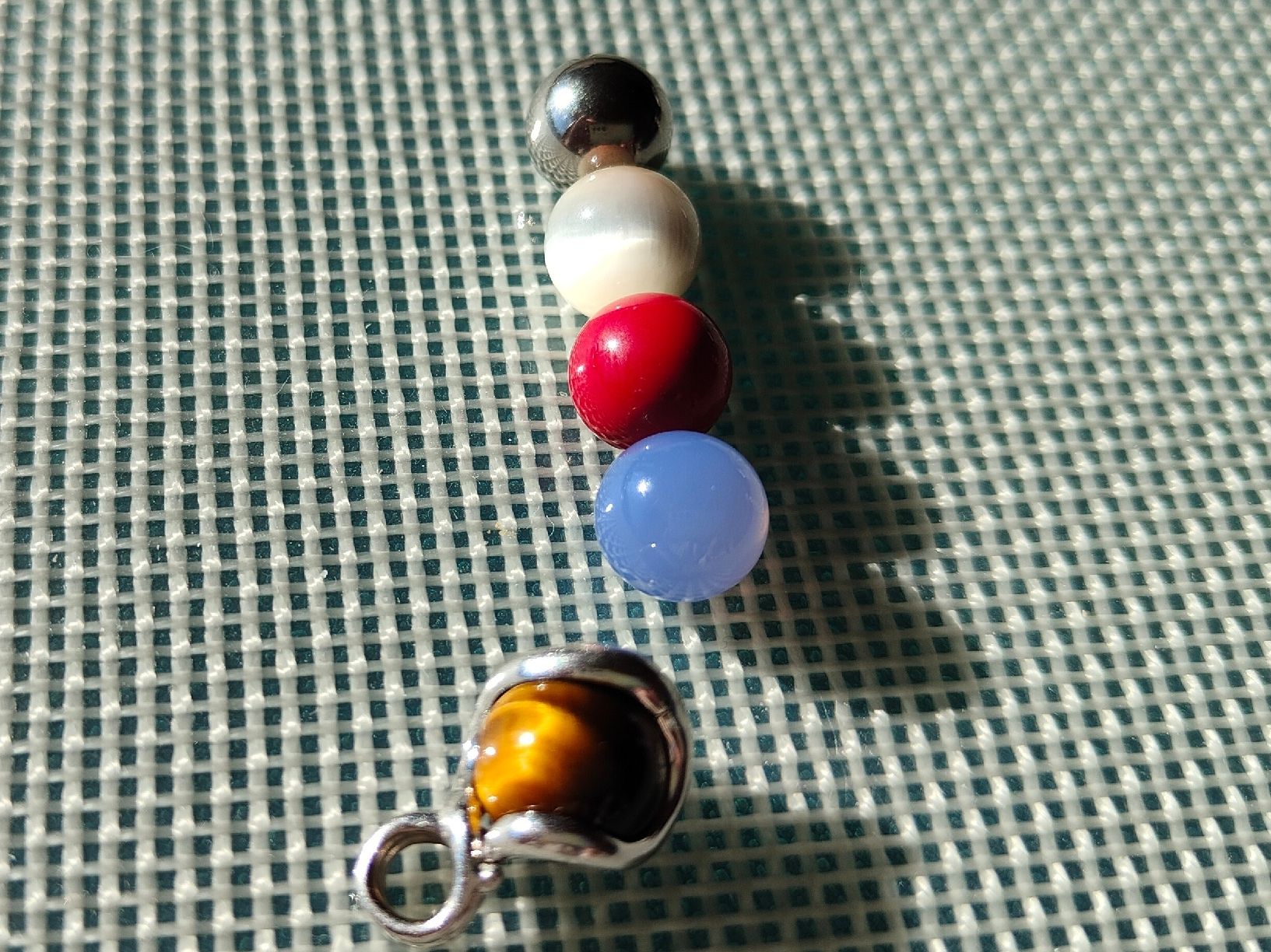 Gilbert Albert Ciondoli: Gilbert Albert pendentif en or blanc 750 – Nuovo (secondo la descrizione) da Dugny (Leytron) venduto da ami_96ph 2