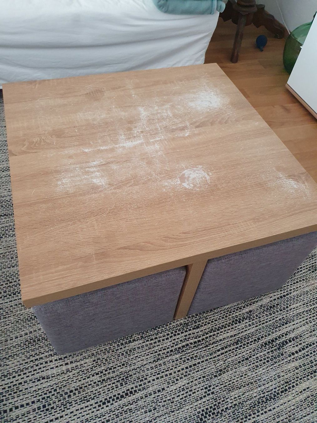 Conforama Tischset: table basse avec 4 tabourets – Gebraucht aus Zürich von bec_2w7p 2