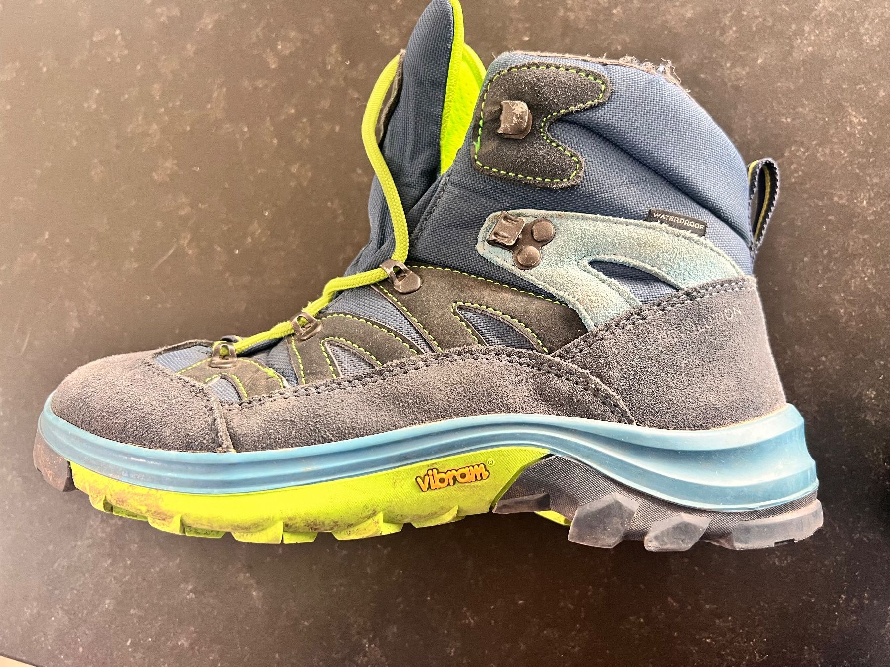 Scarpe per ragazzi: Kinder-Wanderschuhe, waterproof, Gr. 37 – Usato da Muri b. Bern venduto da suedamerika1 6
