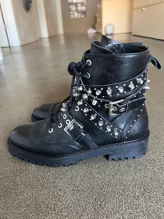 Scarpe da donna: ZARA Damen Stiefeletten Gr. 40 – Usato da Zürich venduto da fab_fwr9