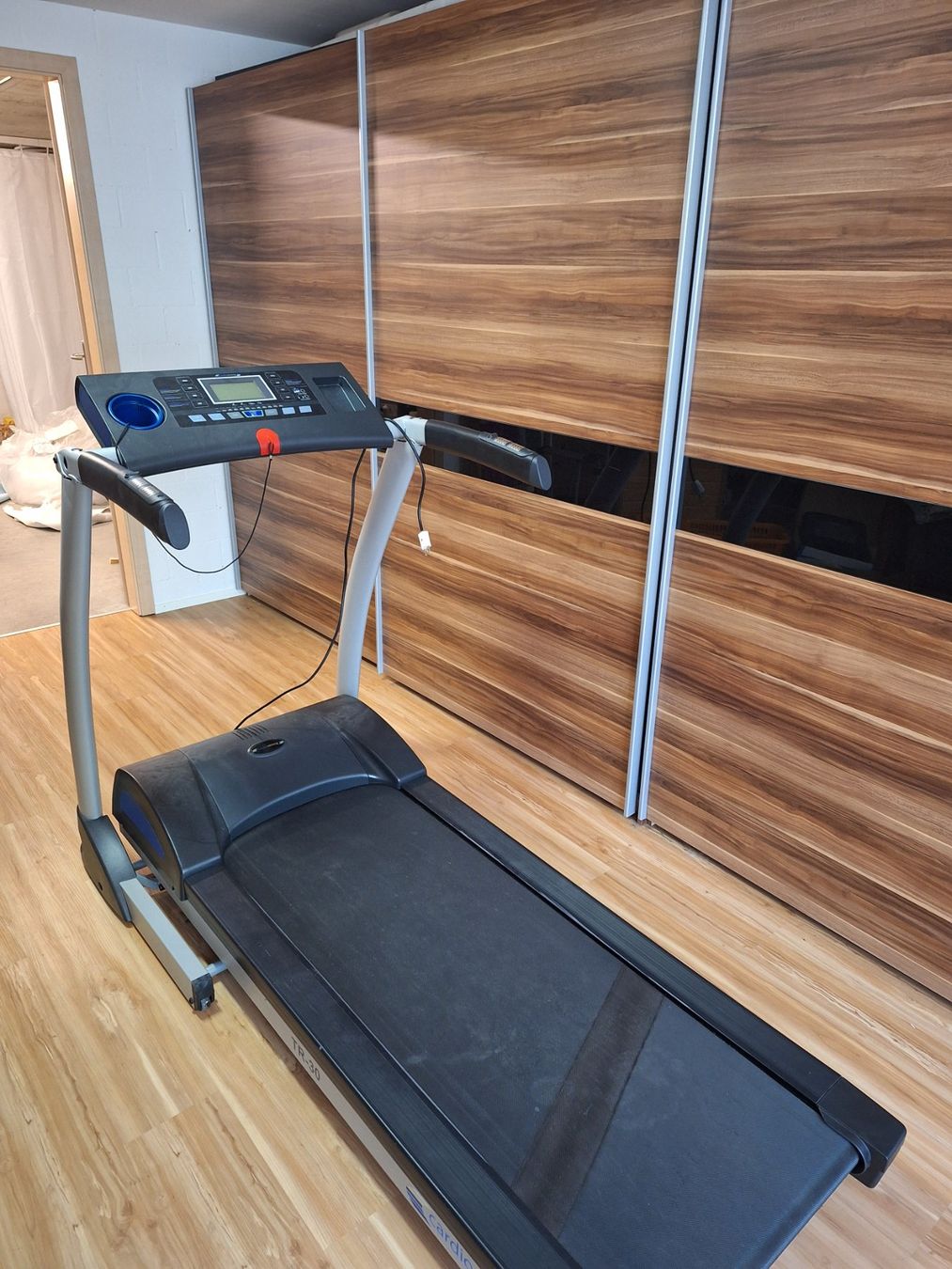 CardioStrong Vélos d'appartement: Laufband CardioStrong – D'occasion à Leuggern par Elico81 2