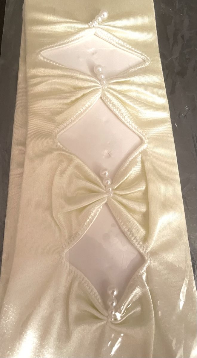 Guanti & manicotti: Hochzeit HANDSCHUHE Ecrue – Nuovo e nell'imballaggio originale da St. Gallen venduto da Martunia 3
