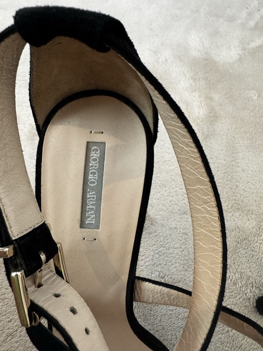Armani Damenschuhe: Giorgio Armani Grösse 37 Wildleder – Gebraucht aus Madetswil von slougan88 3