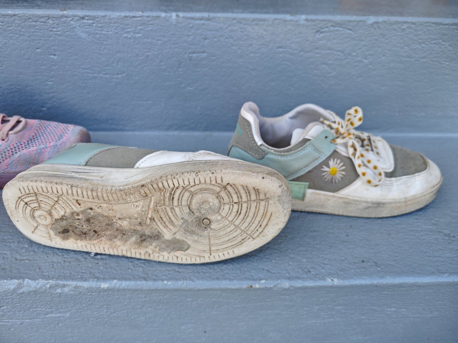 Scarpe per ragazze: Wanderschuhe und Turnschuhe Puma Gr. 36 – Usato da Bichelsee venduto da Raoul06 9