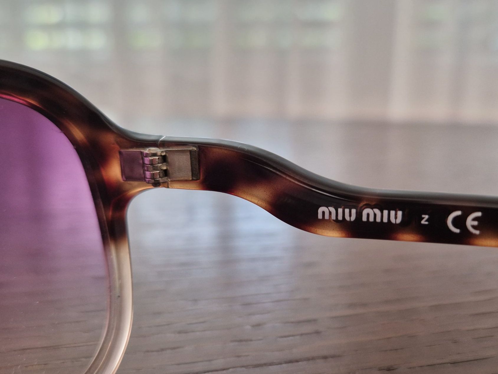 Miu Miu Brillen & Gläser: Miumiu Sonnenbrille – Gebraucht aus Bad Ragaz von Coma.67 3