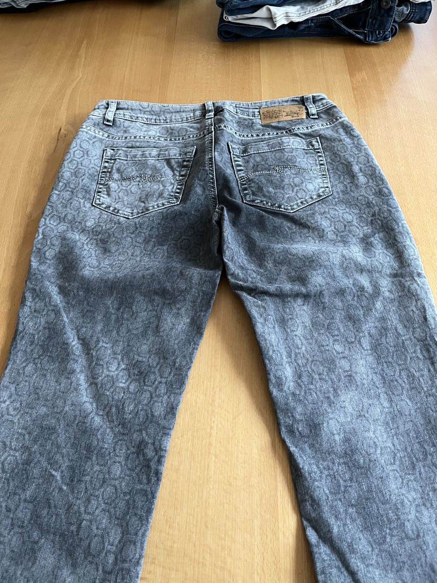 Jeans: Damen Jeans – Usato da Kirchberg SG venduto da MB409_4x4 2