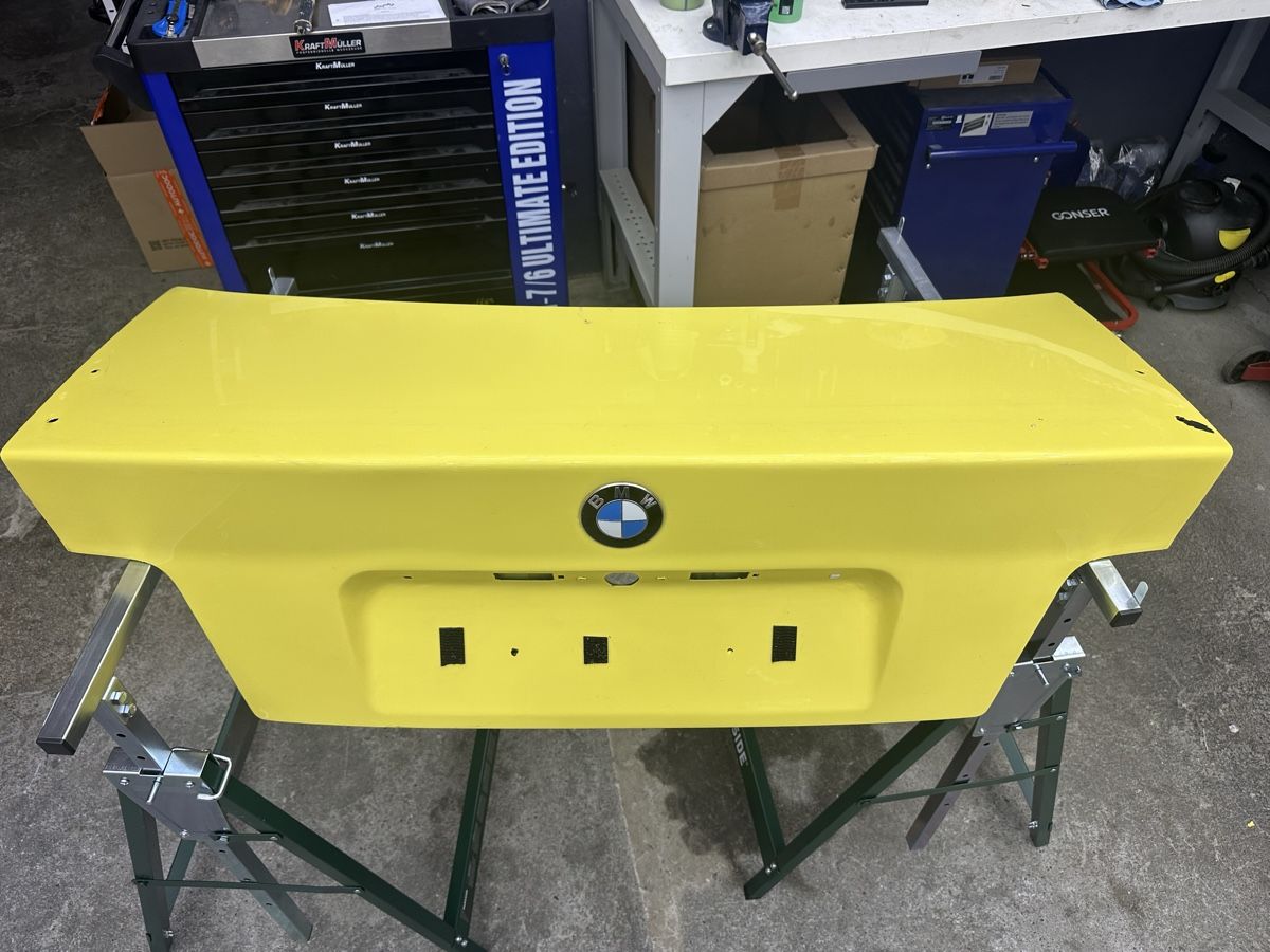 BMW Tutti pezzi di ricambio auto: E36 Heckklappe – Usato da Münsingen venduto da Carlover1997 1