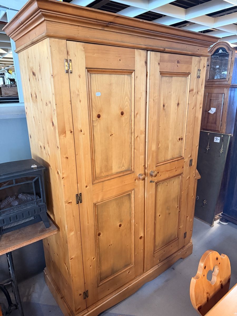 Armadi: armoire en arolle superbe état  – Usato da St-Maurice venduto da ant_fs5z 1