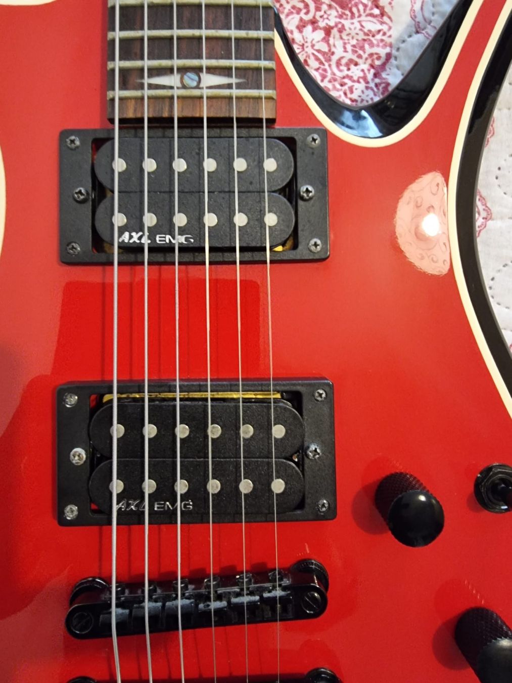 Strumenti musicali: AXL Gitarre mit Verstärker – Usato da Sissach venduto da drugho 1