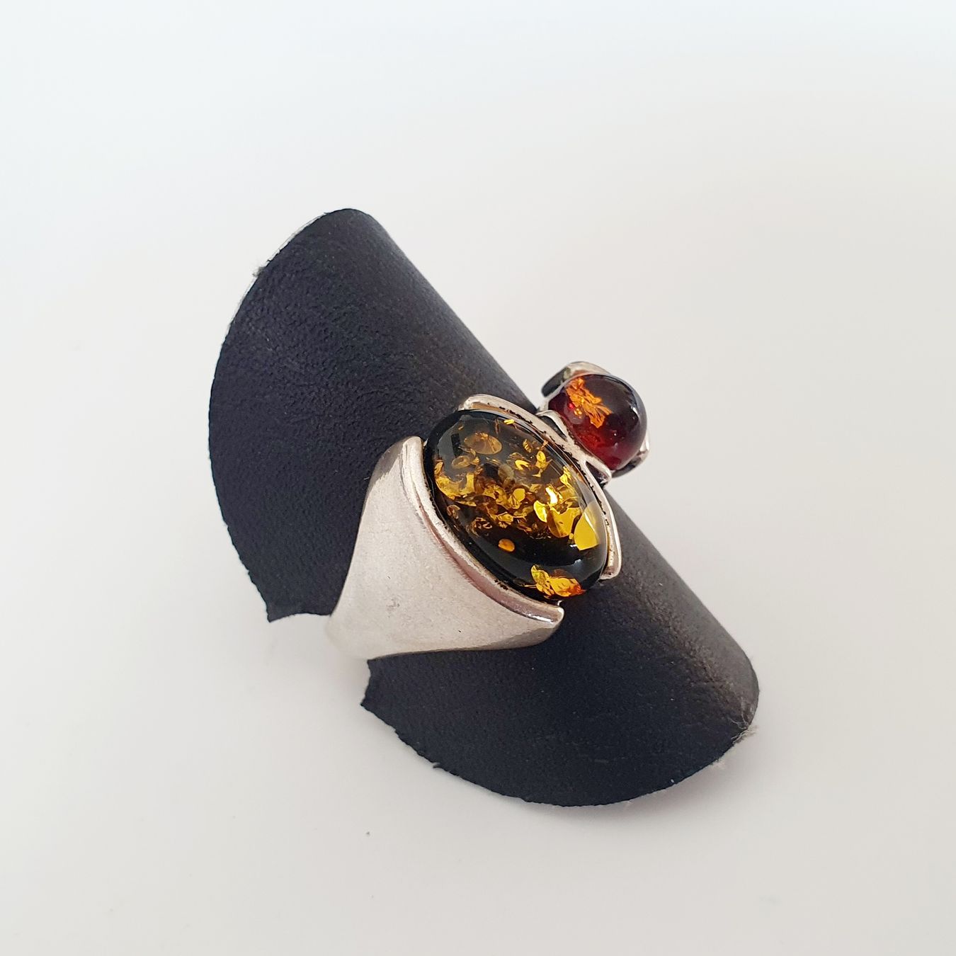 Anelli: Bernstein Ring Silber 925, Vintage Design, Gr 18,3mm  – Usato da Kreuzlingen venduto da Wunderkiste123 1