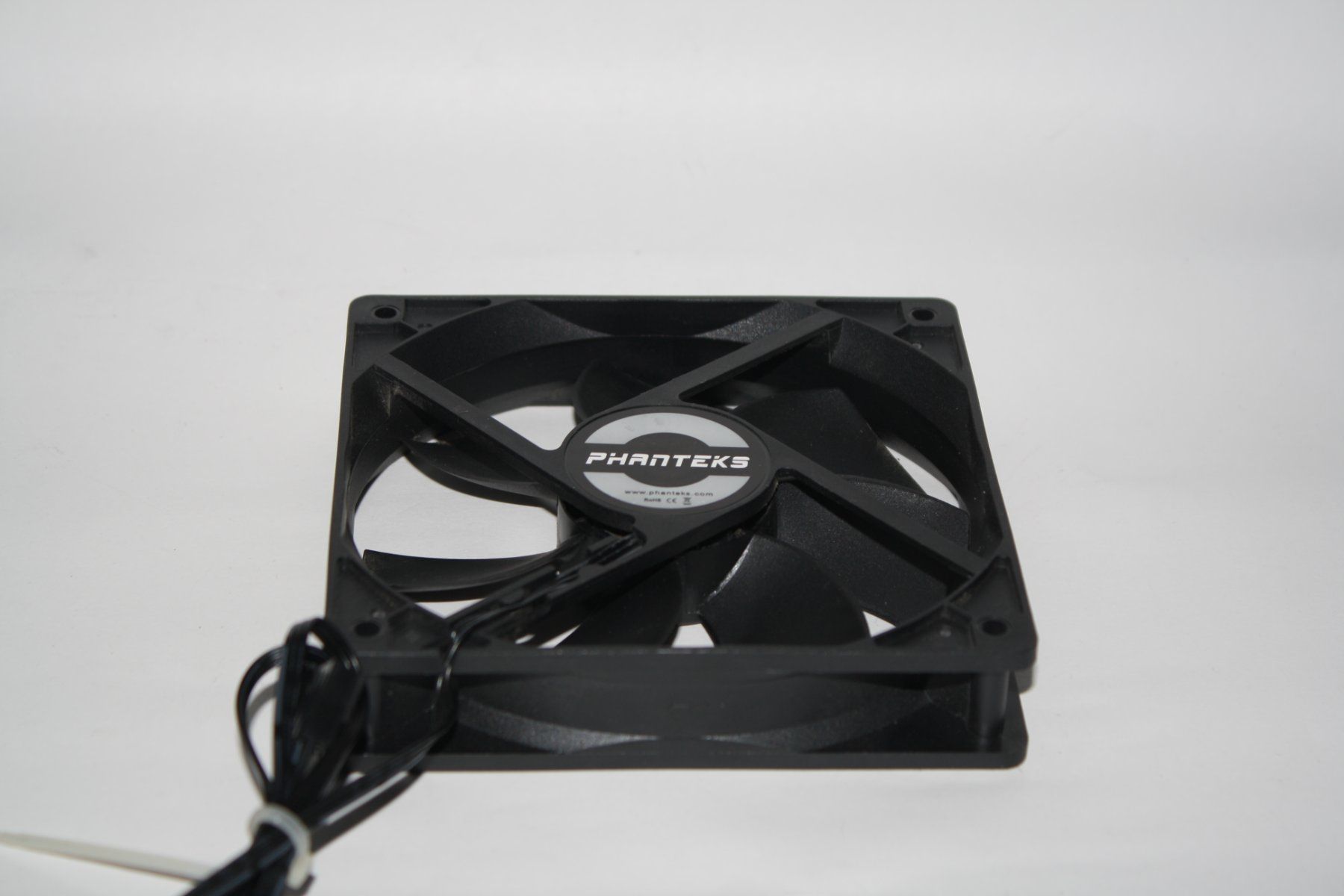 Phanteks Custodie: Phanteks Gehaeuseluefter 120mm – Usato da Goldau venduto da MarketVentures 1