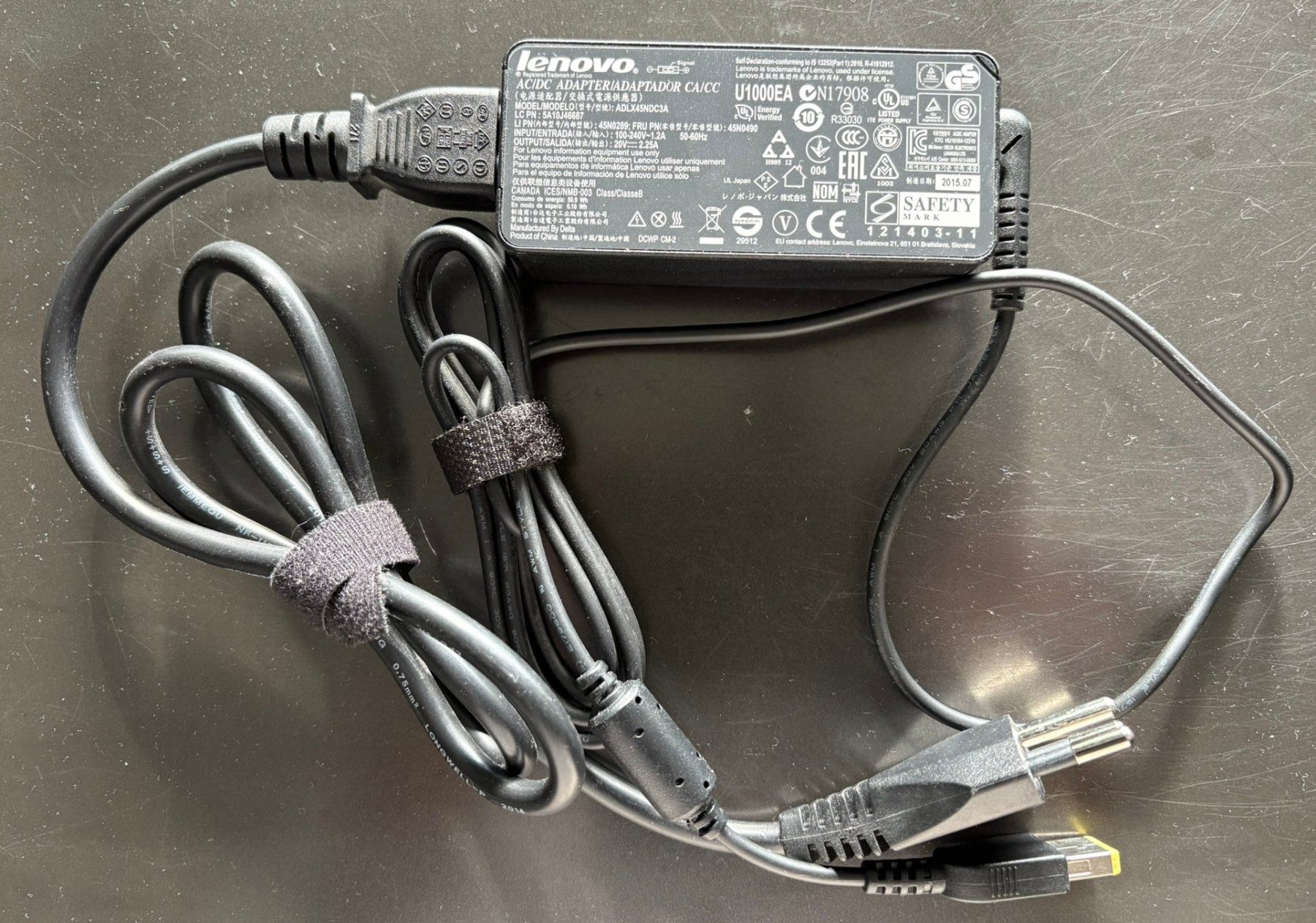 Hewlett Packard Laufwerke & Adapter: Lenovo Thinkpad Netzteil / Adapter – Gebraucht aus orselina von Loriotech