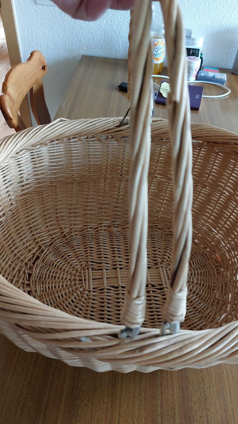 Altro per la casa: Grosse Ernte Korb aus Weide, oval – Usato da Thörigen venduto da Mairitterling 1