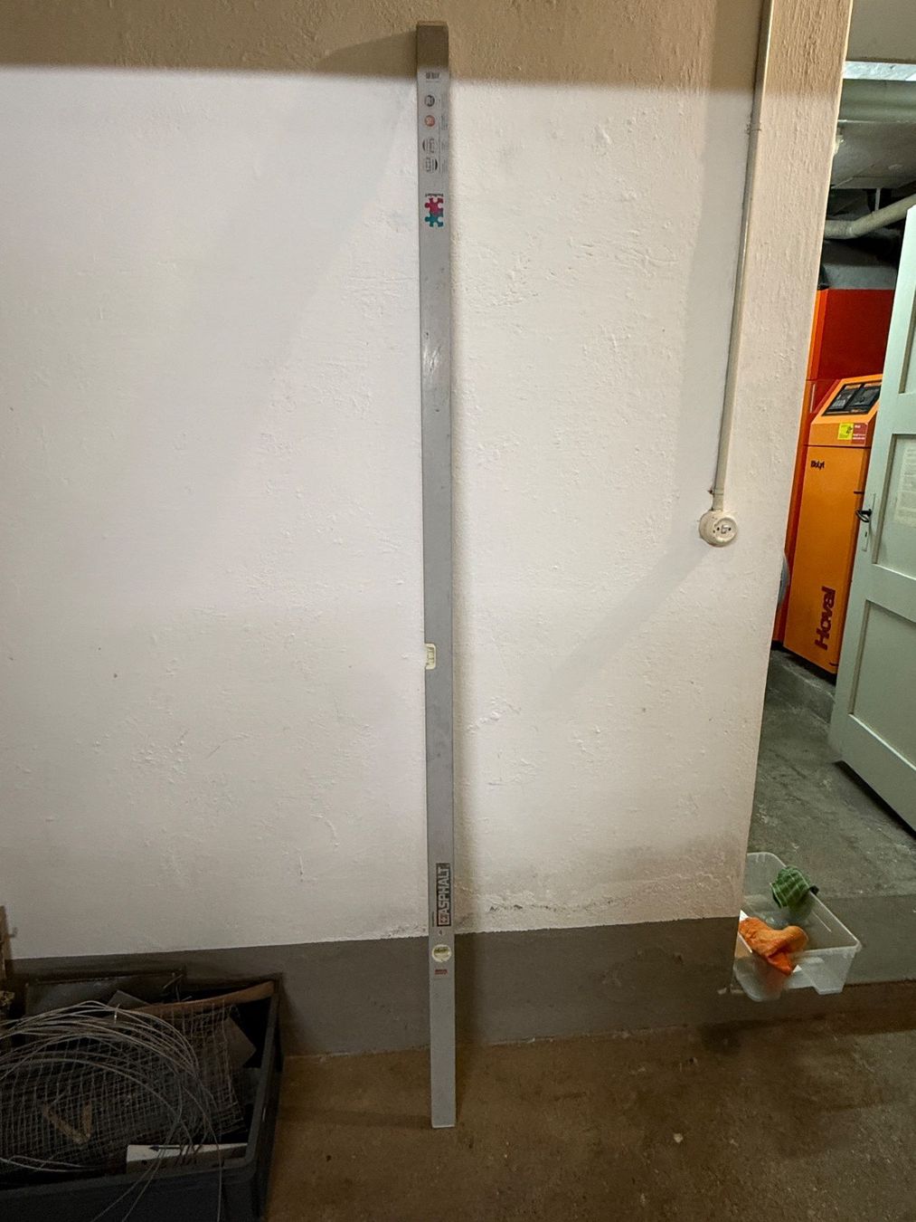 Misurare: ASPHALT Wasserwaage Type A5/200 cm – Usato da Winterthur venduto da noe_27w6