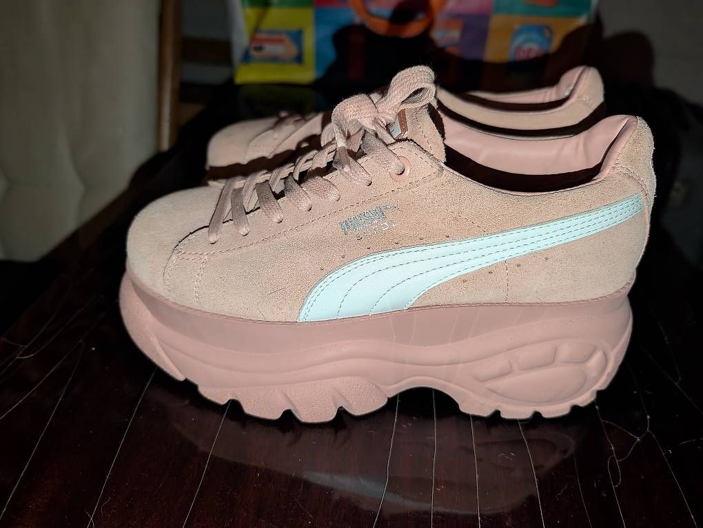 Chaussures femmes: Limitierte Puma Buffalos – D'occasion à Uzwil par J.S.Weisskopf