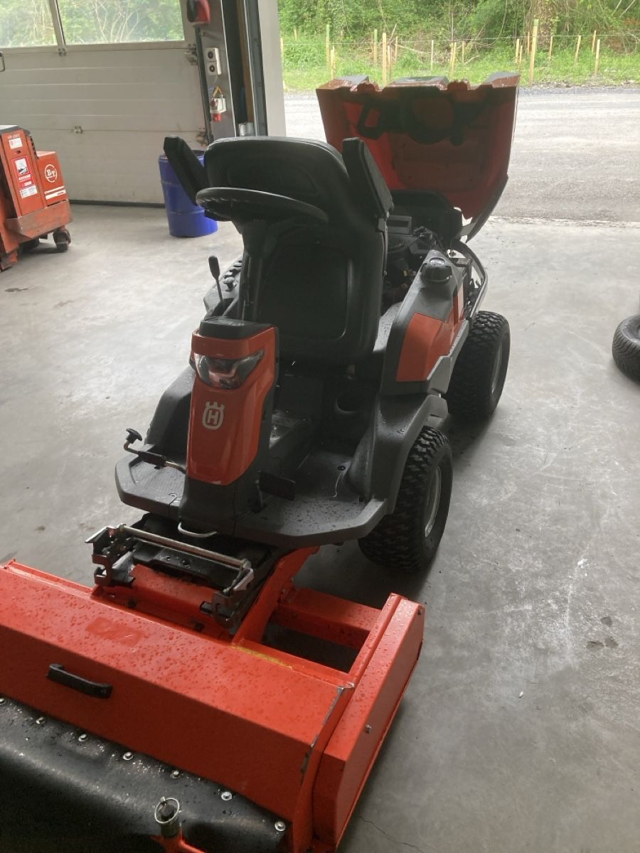 Husqvarna Tondeuses à gazon: Rasenmäher – D'occasion à Weite par Spiderman06 6