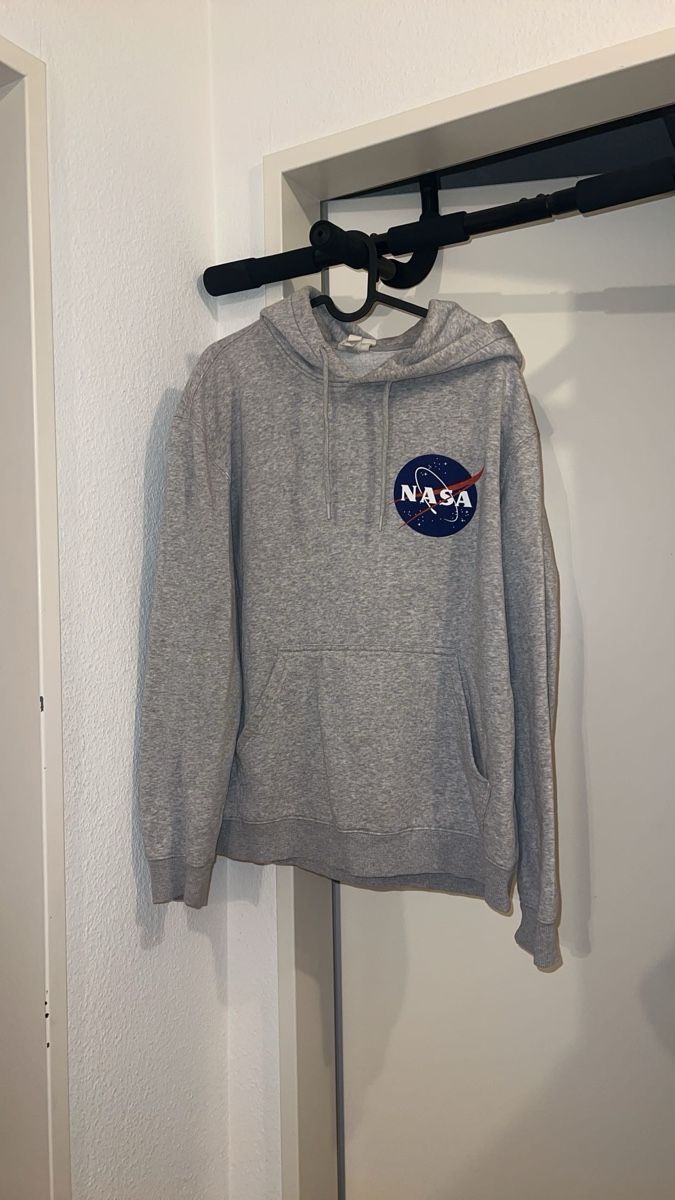 H&M Pullover & Sweatshirts: NASA Pullover – Neu (gemäss Beschreibung) aus Zürich von sha_207