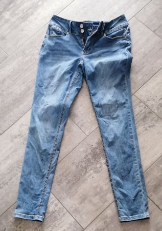 Jeans NEU Gr. M