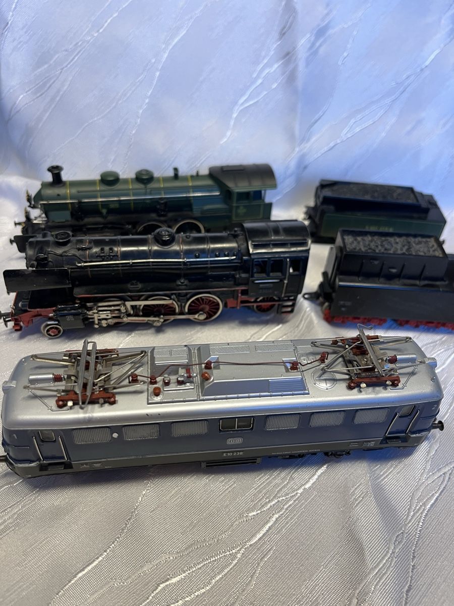 Märklin Trains électriques: Märklin 3 loks – Défectueux à Olten par krabe05 1