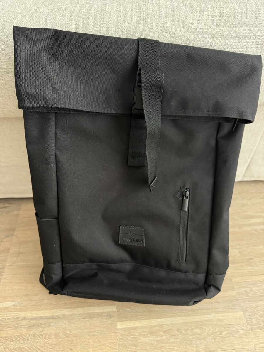 Zaini: Rucksack schwarz, neuwertig – Usato da Binningen venduto da happy_xx