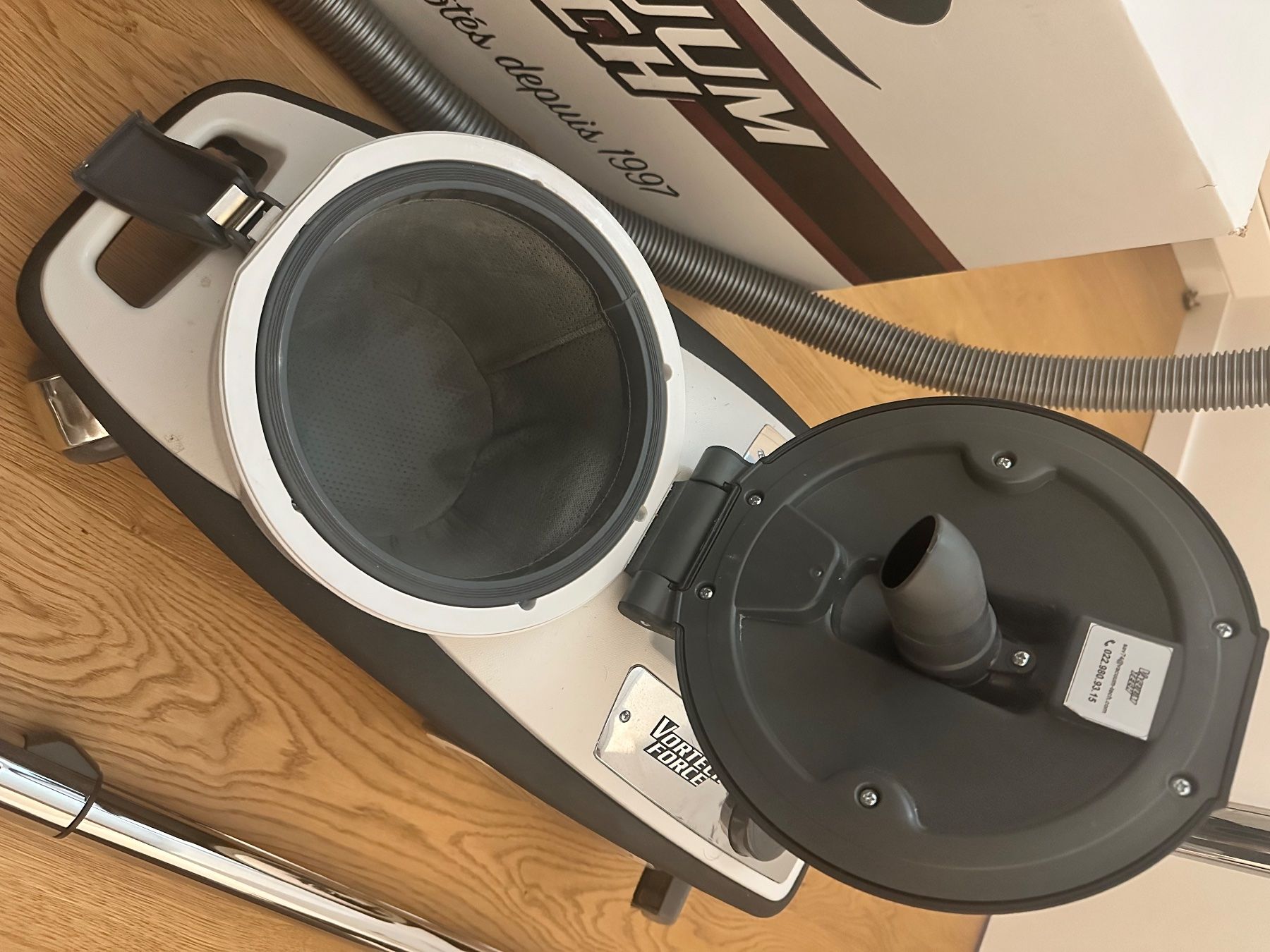 Aspirapolveri & Accessori: Aspirateur professionnel Vortex Force – Usato da Belfaux venduto da nic_jn9s 2