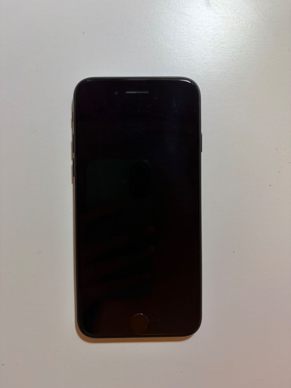 Apple Telefoni cellulari / Smartphones: IPhone SE 2 (2020) in black, 64Gb – Usato da Meggen venduto da BookRevivals 1