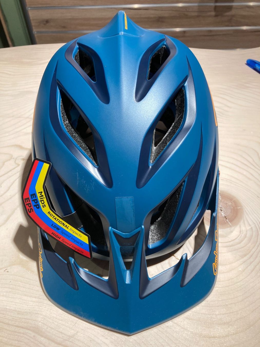 Troy Lee Caschi: Troy Lee A3 Helm Uno Blue, XS/S – Nuovo (secondo la descrizione) da Lauterbrunnen venduto da Imboden-Bike