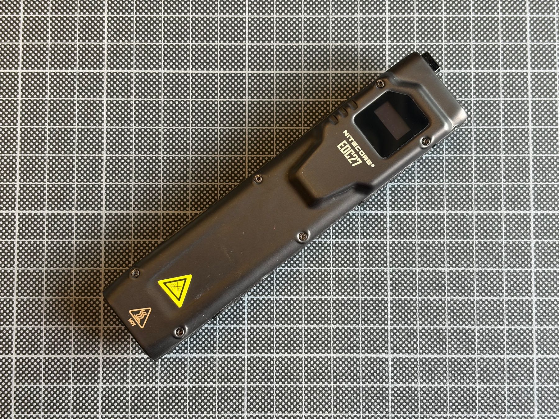 NiteCore Lampade: NITECORE EDC 27 LAMPE 3000 LUMEN – Usato da Flums venduto da alpine.fieldnotes