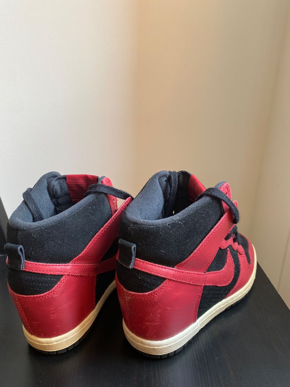 Nike Damenschuhe: Baskets compensées Nike Dunk Sky High rouges et noires T38 – Gebraucht aus Zürich von yam_29rj 1