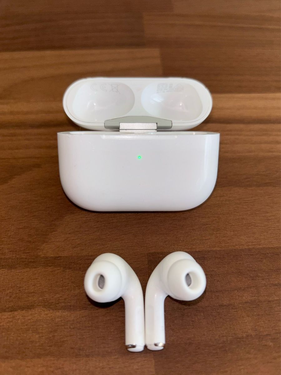 Apple Cuffie: AirPods Pro 1st gen - 100% functional  – Usato da Genève venduto da Marius1213 2
