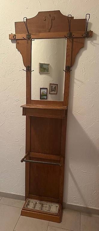 Garderobe: Stilvolle Jugendstil Garderobe um 1900 – Gebraucht aus BERGDIETIKON von taewen