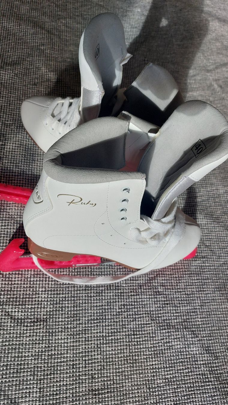 Graf Schlittschuhe: Schlittschue weiss Graf Ruby Star Gr. 40 – Gebraucht aus Zürich von tham 1
